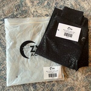 ZYIA black Leopard Print Leggings